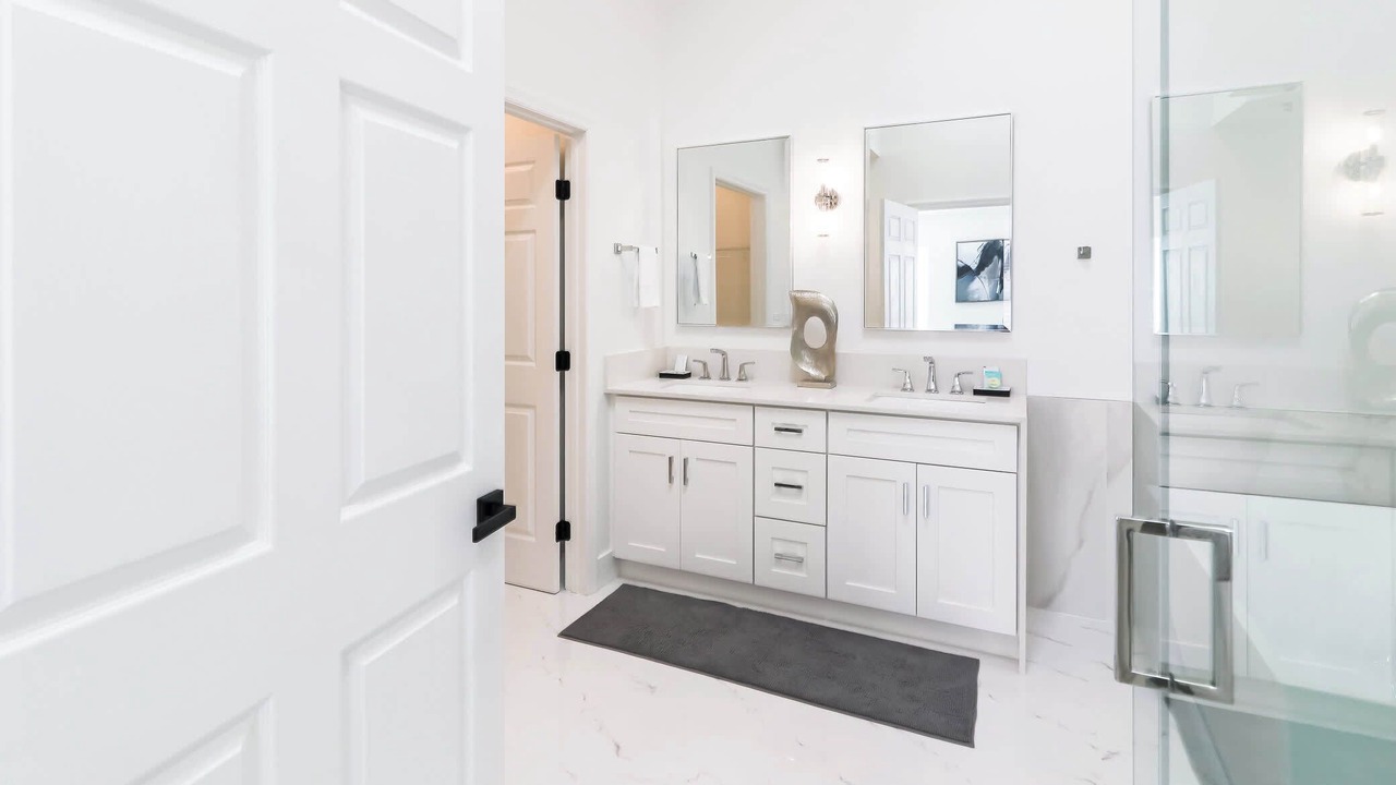 Photo of Bathroom in Lake Davenport Estates