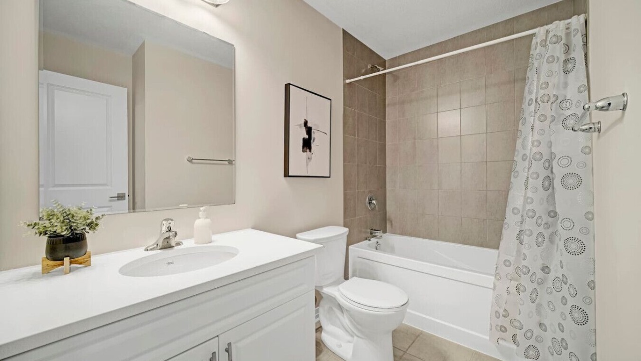 Photo of Bathroom in Doon South
