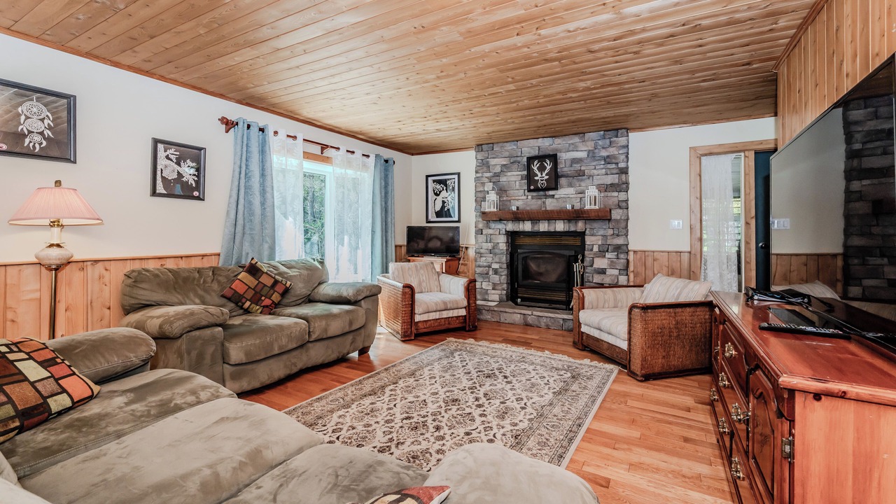 Photo of Livingroom in Northern Bruce Peninsula