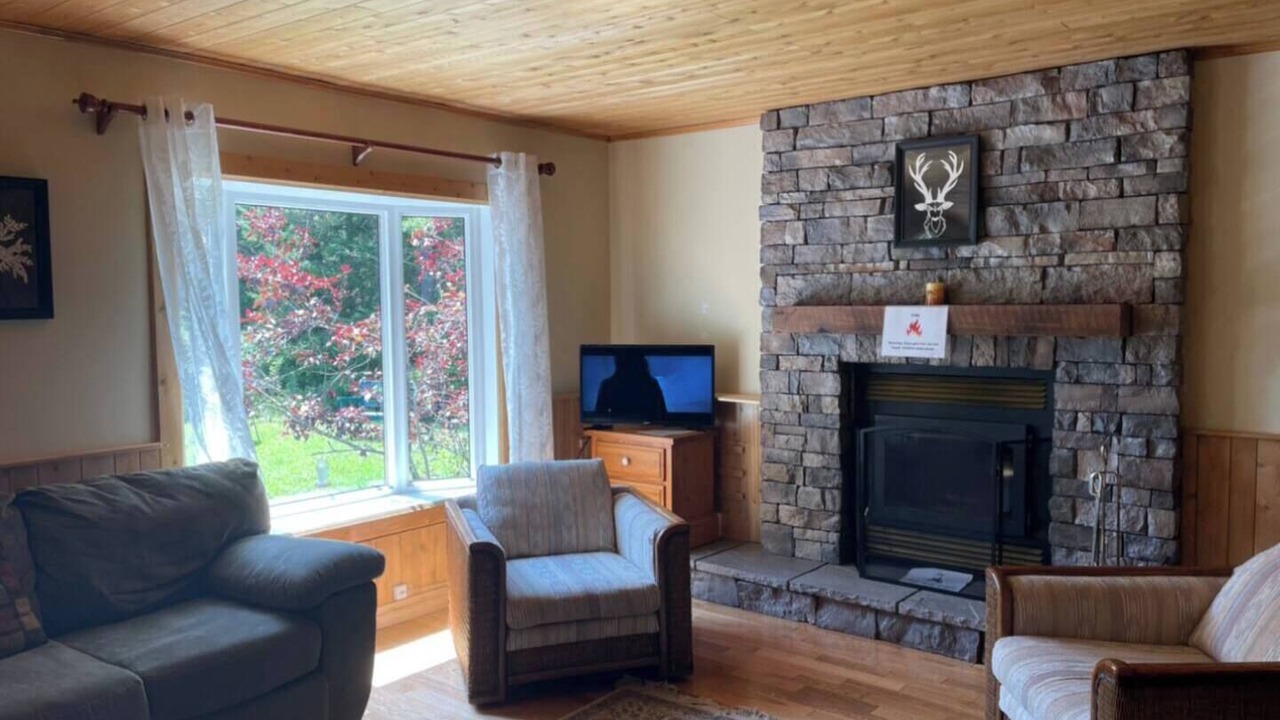 Photo of Livingroom in Northern Bruce Peninsula