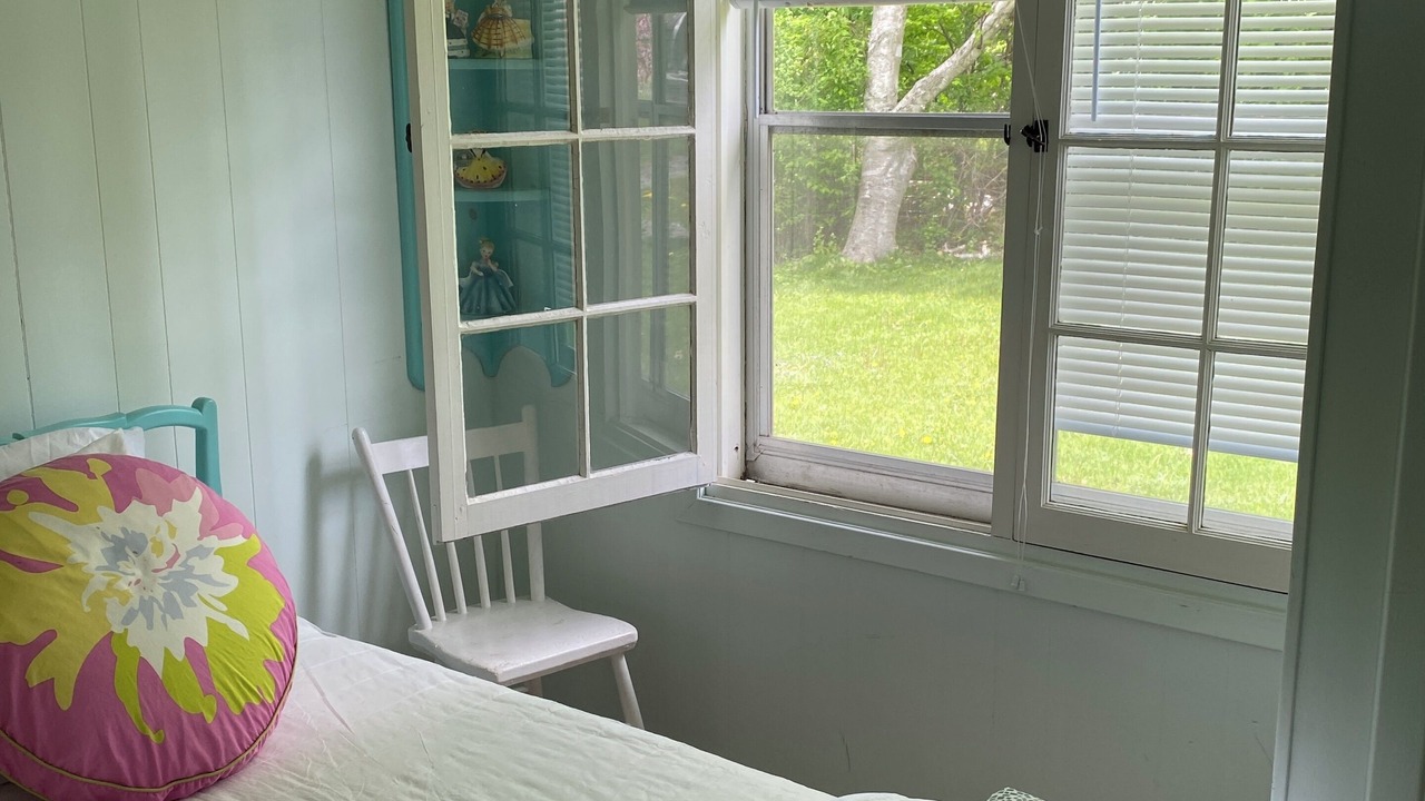 Photo of Bedroom in Waupoos