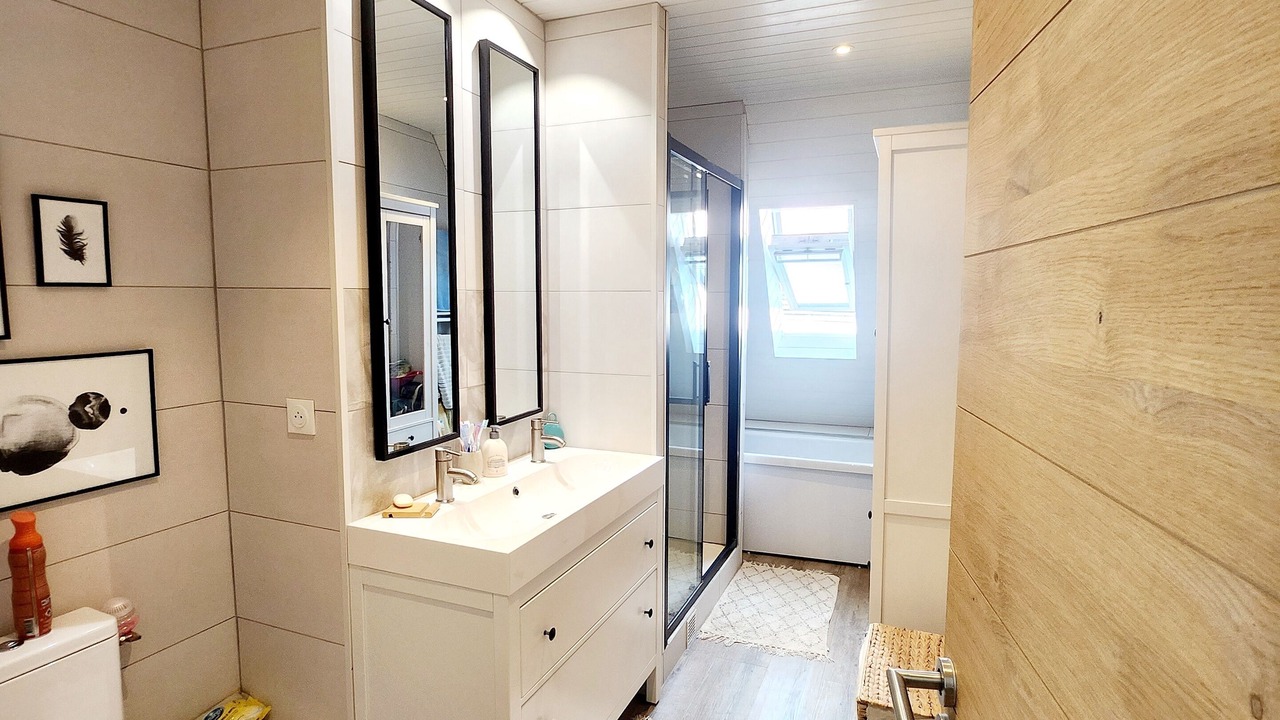 Photo of Bathroom in Torcy