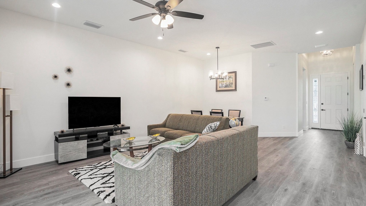 Photo of Livingroom in Greater Palm River Point CDC