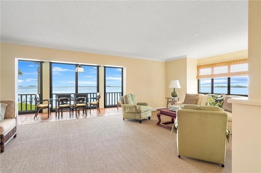 Photo of Livingroom in South Beach