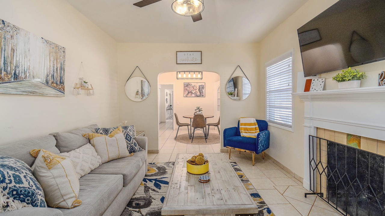 Photo of Livingroom in Dixieland