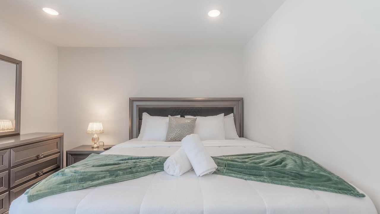 Photo of Bedroom in Lower Vailsburg