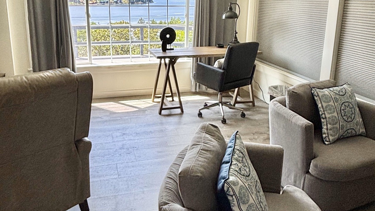 Photo of Livingroom in East Hope