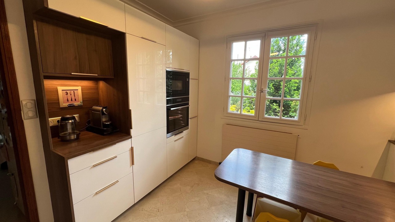 Photo of Kitchen in L'Hay-les-Roses