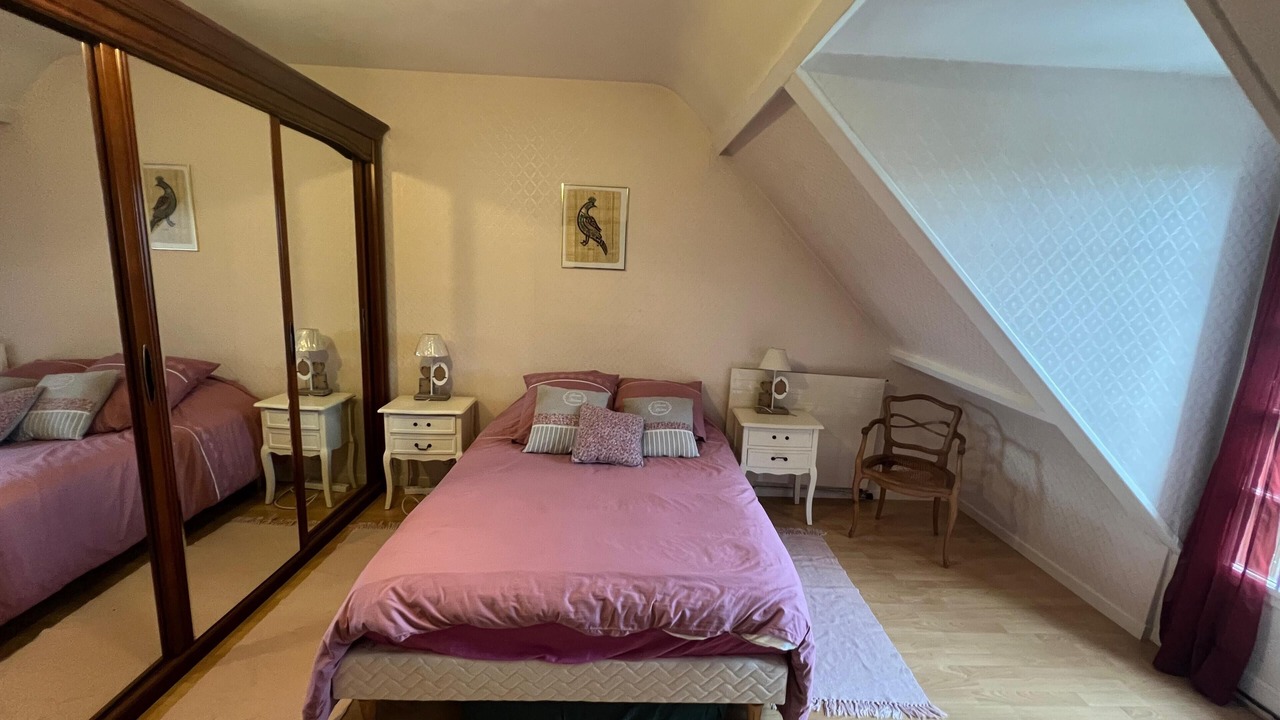 Photo of Bedroom in L'Hay-les-Roses