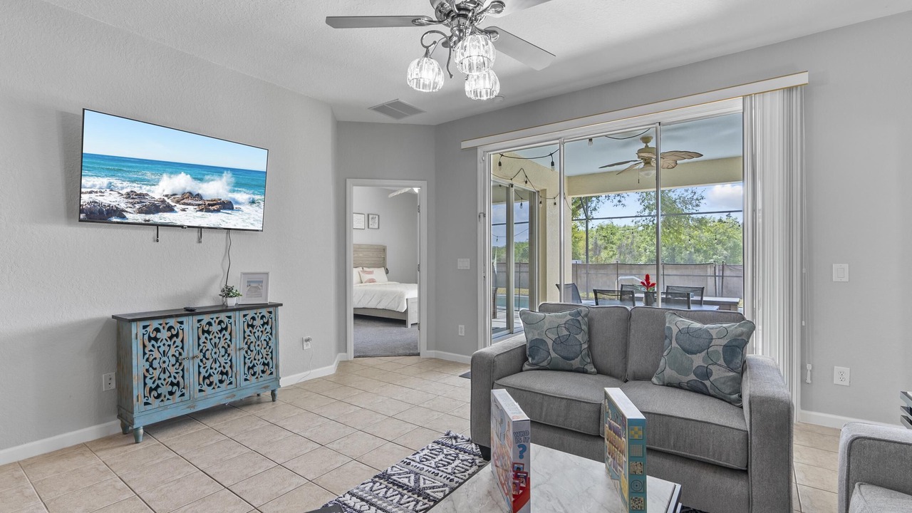 Photo of Livingroom in Trafalgar Village