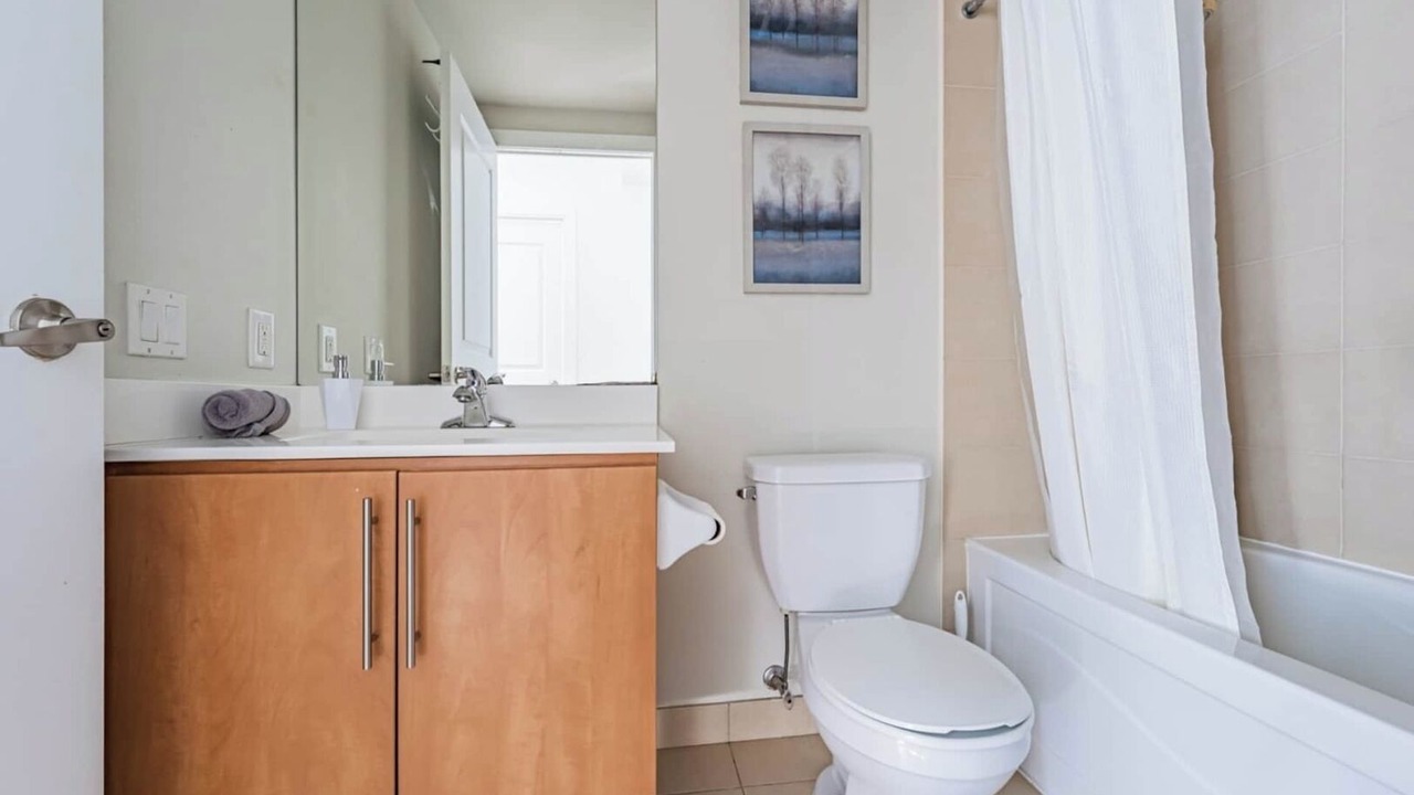 Photo of Bathroom in Downtown Mississauga