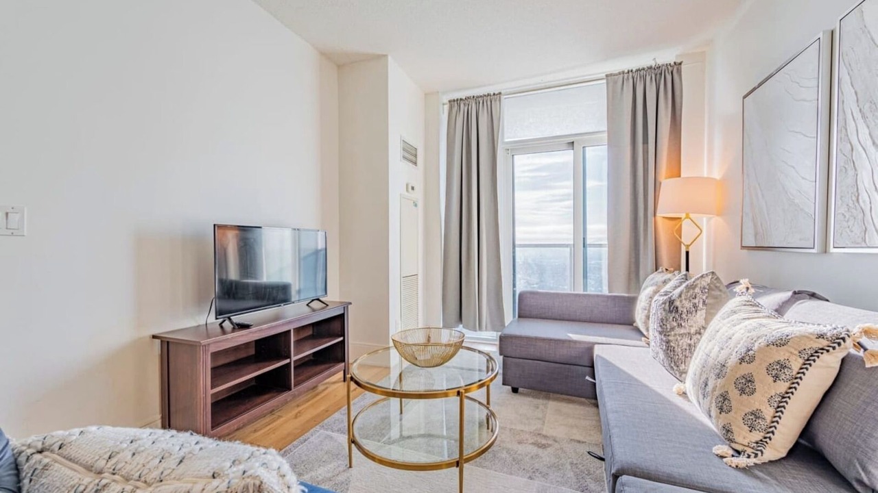 Photo of Livingroom in Downtown Mississauga