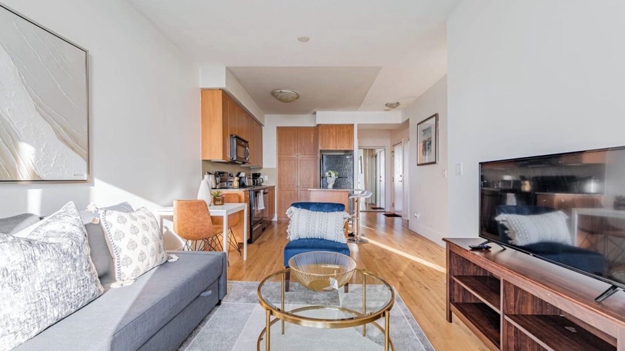 Photo of Livingroom in Downtown Mississauga