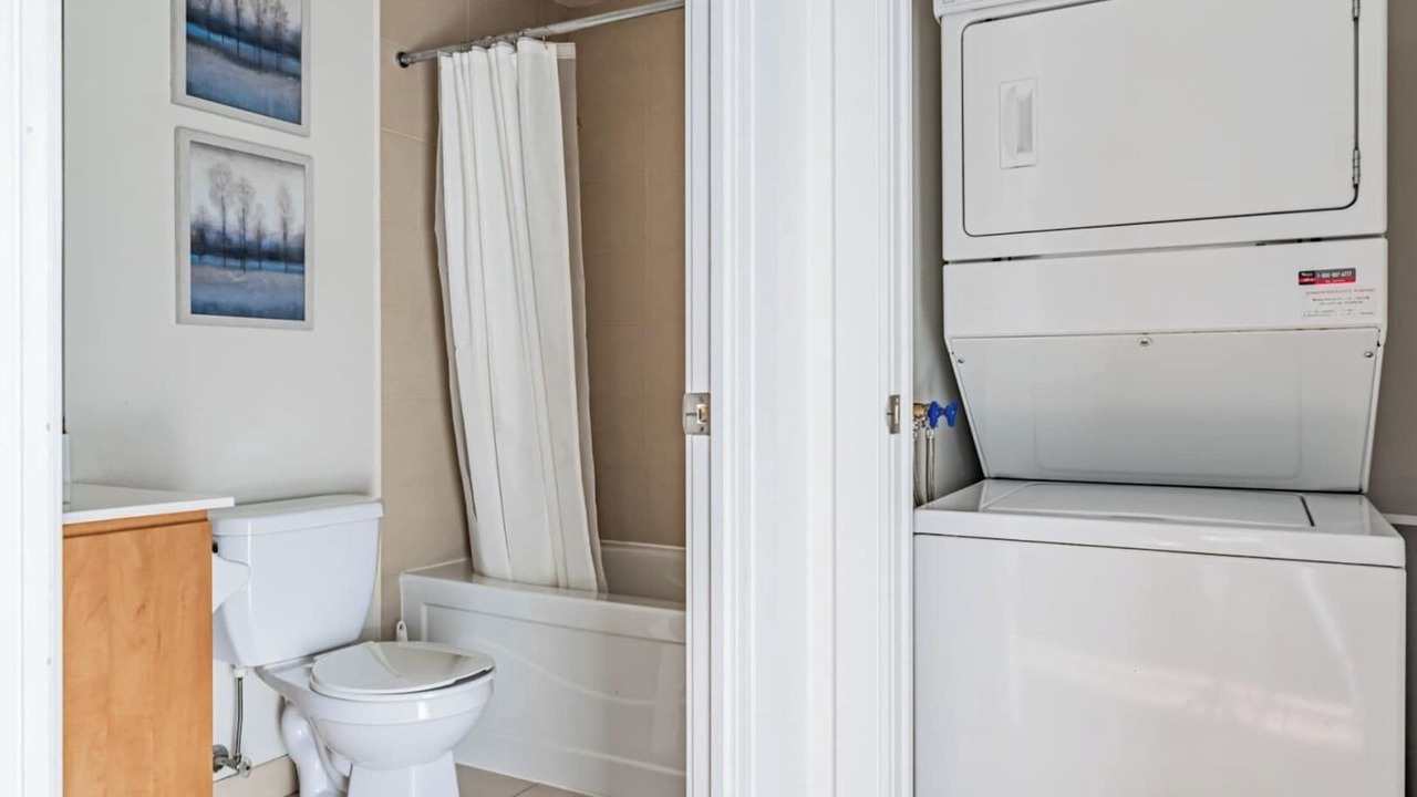 Photo of Bathroom in Downtown Mississauga