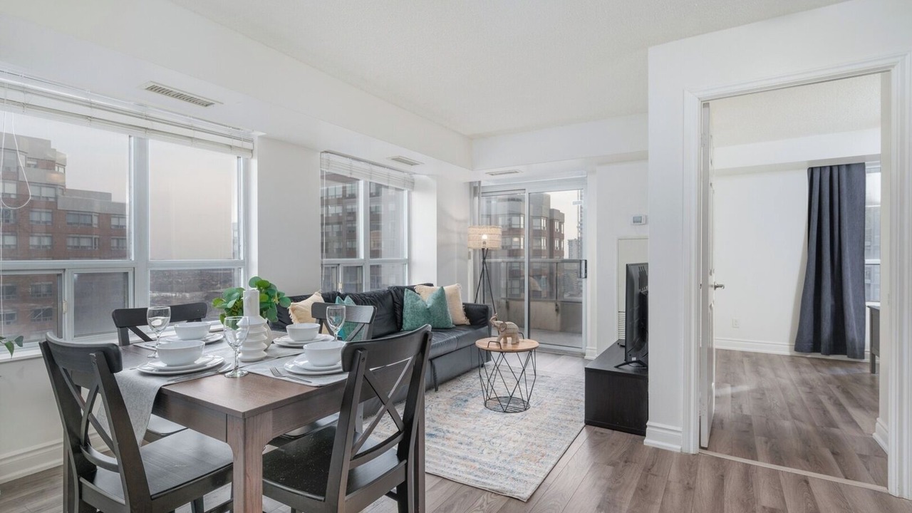 Photo of Livingroom in Downtown Mississauga
