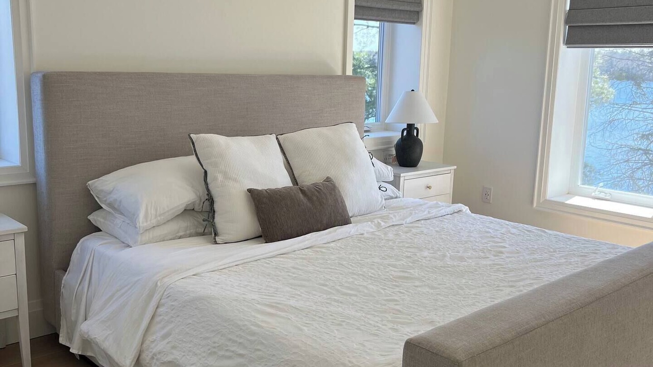 Photo of Bedroom in Whitestone