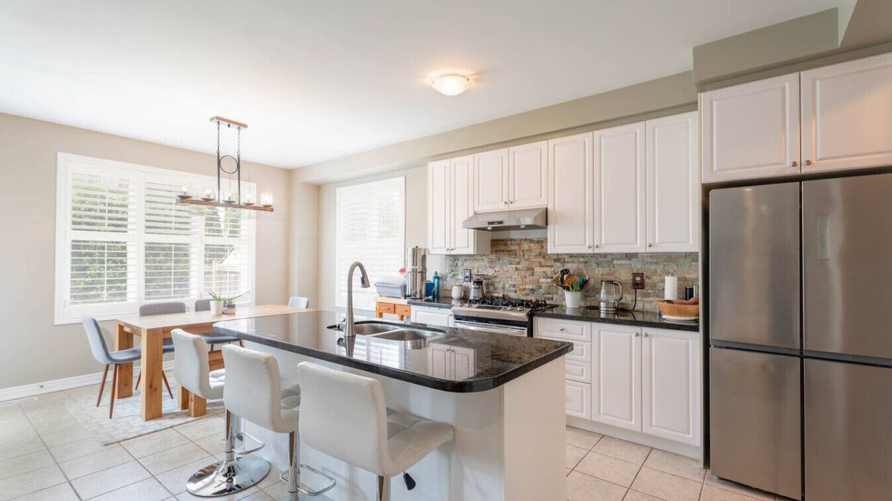 Photo of Kitchen in Churchill Meadows