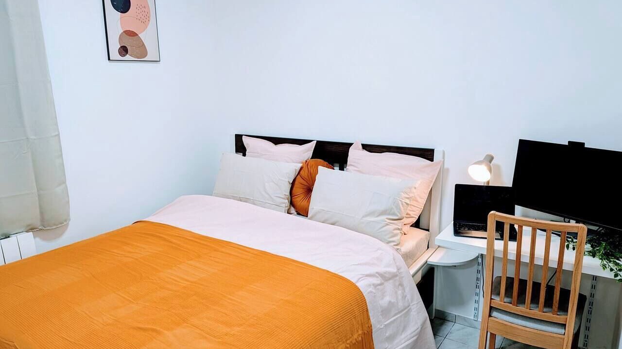 Photo of Bedroom in Saint-Denis