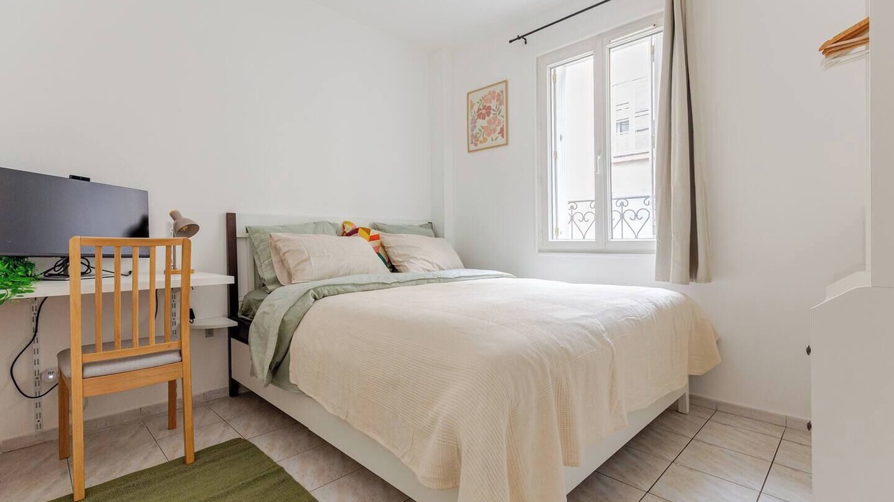 Photo of Bedroom in Saint-Denis