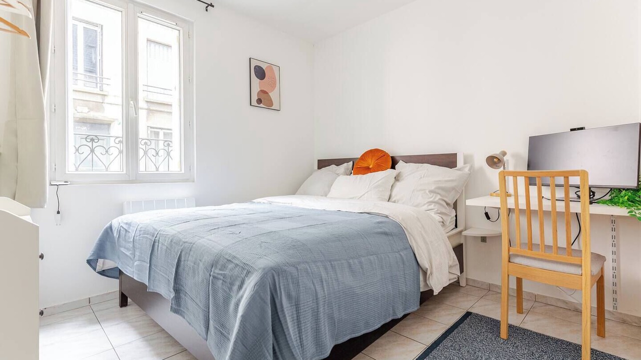 Photo of Bedroom in Saint-Denis