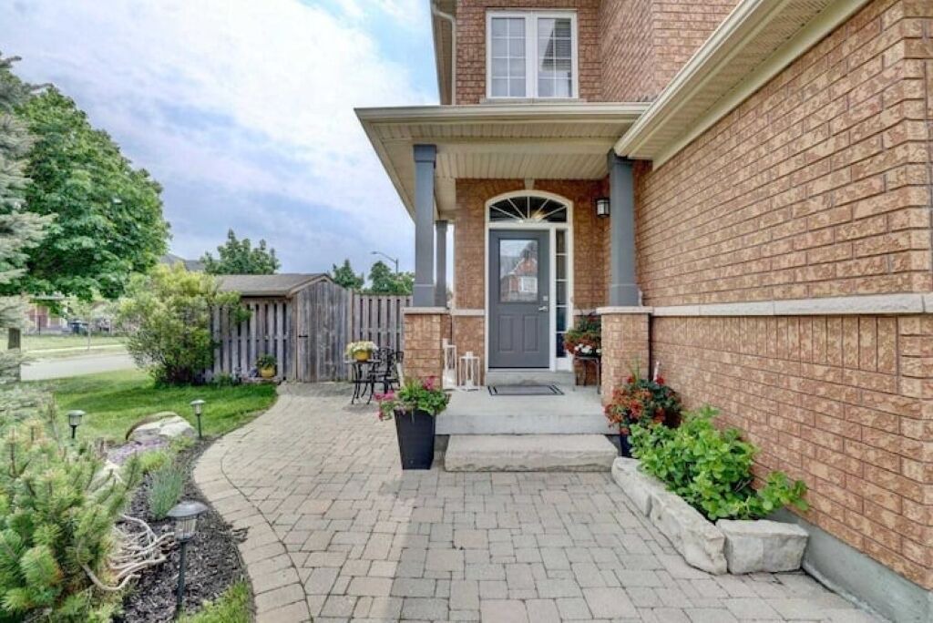 Photo of Outdoor in Lisgar
