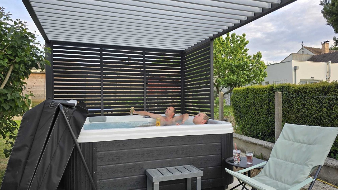 Photo of Outdoor in Saint-Thibault-des-Vignes