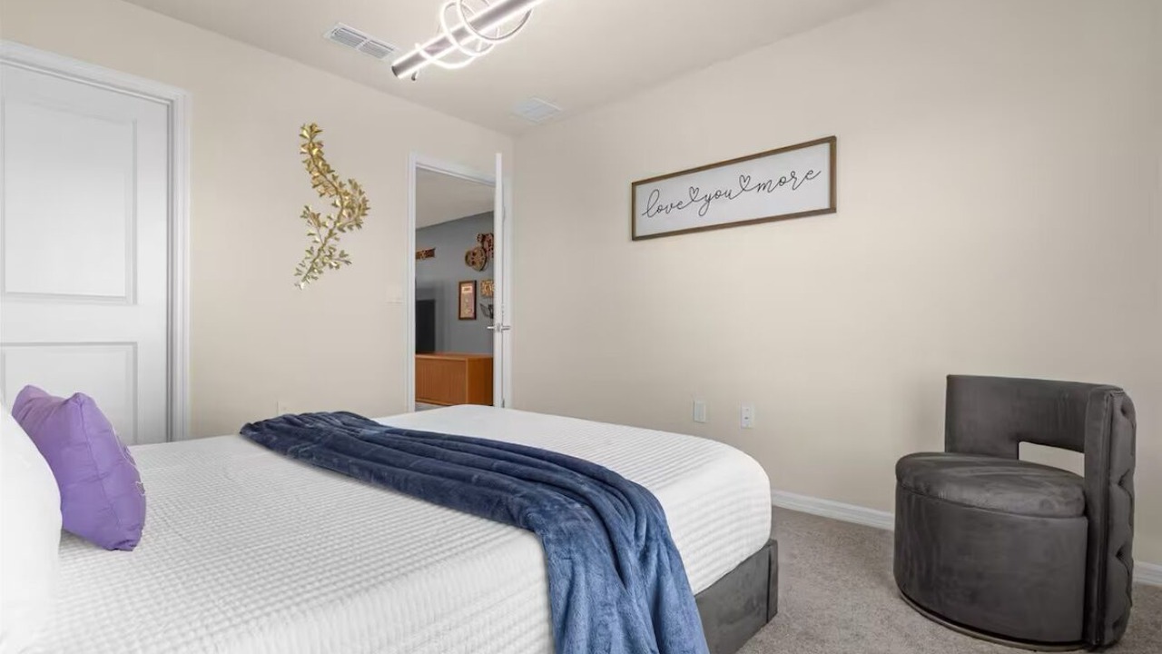 Photo of Bedroom in Tuscan Hills