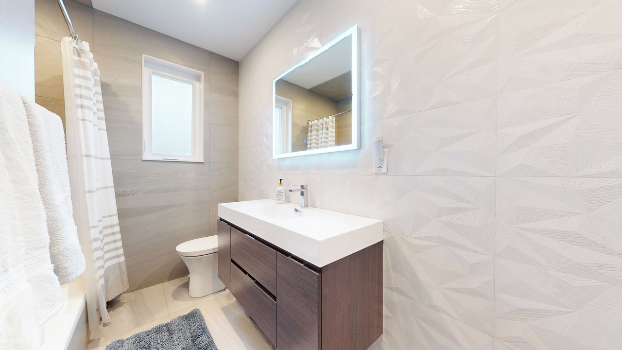 Photo of Bathroom in Newtonbrook