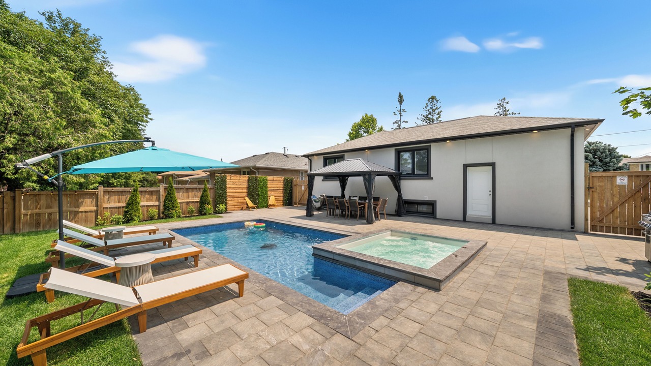 Photo of Outdoor in Newtonbrook