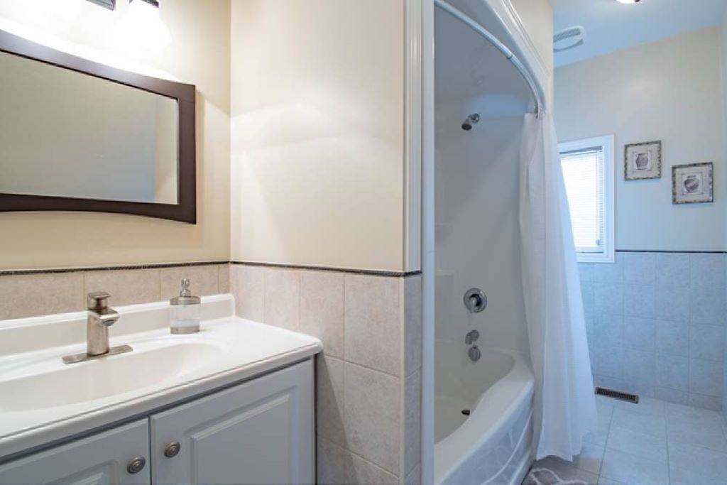 Photo of Bathroom in Tay