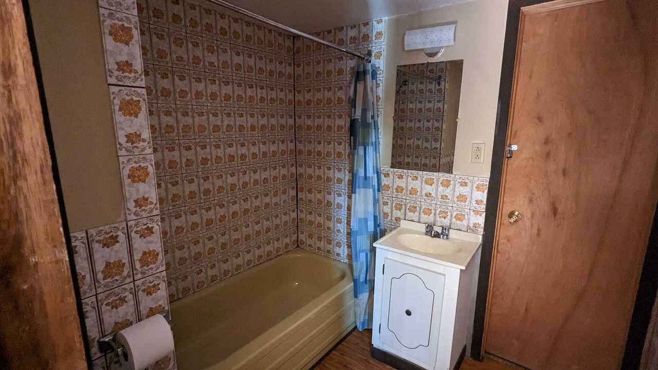 Photo of Bathroom in Wasaga Beach