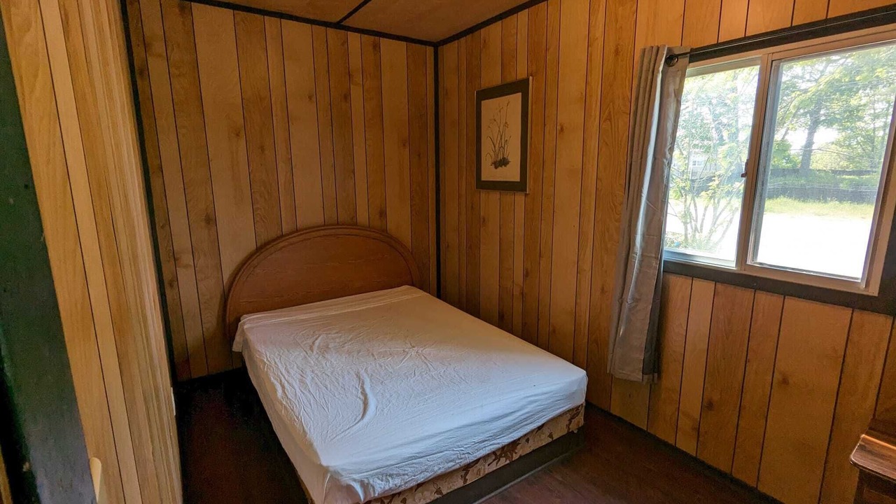 Photo of Bedroom in Wasaga Beach