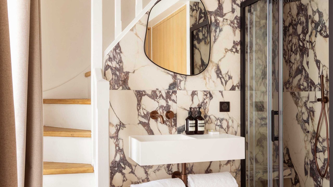 Photo of Bathroom in 17th Arrondissement