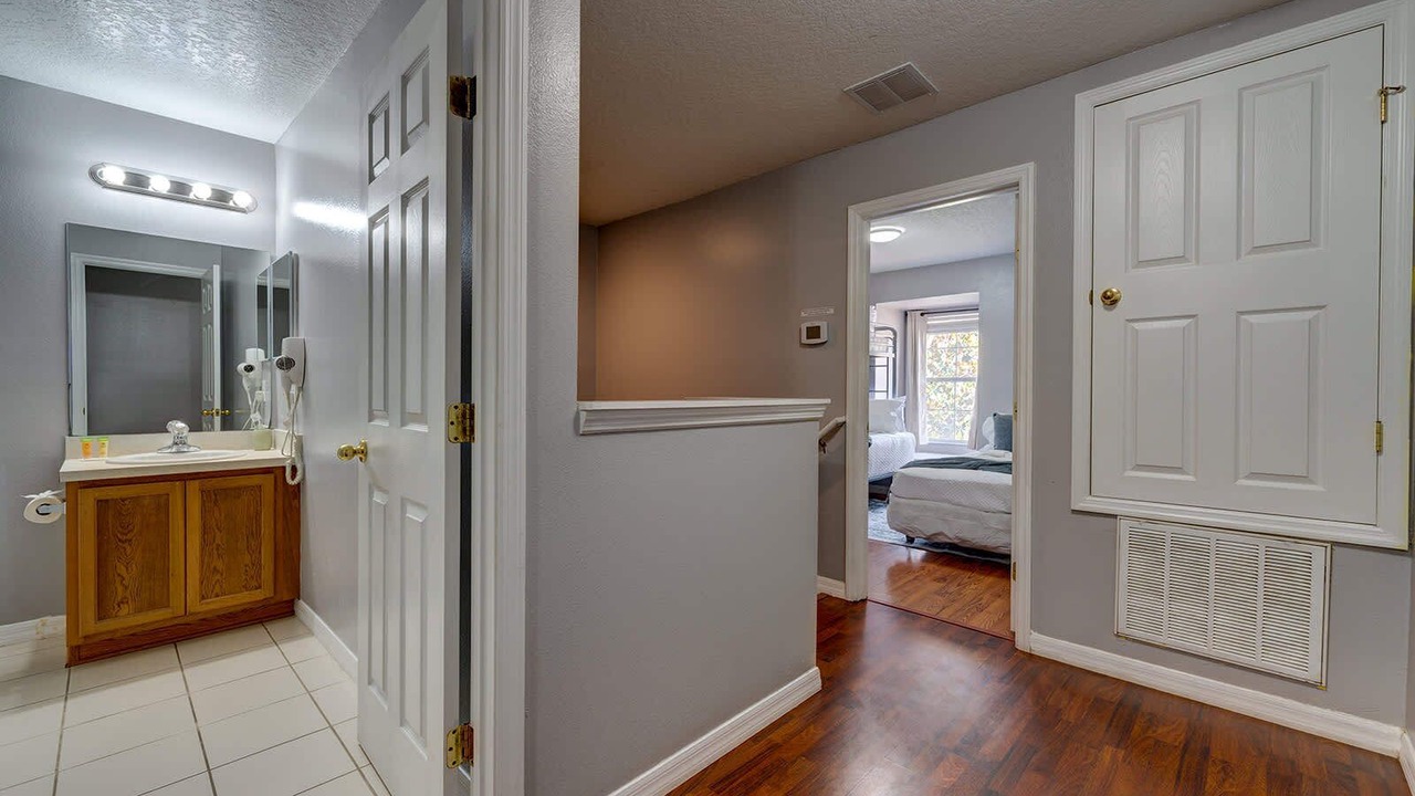 Photo of Bathroom in Crestwynd Bay
