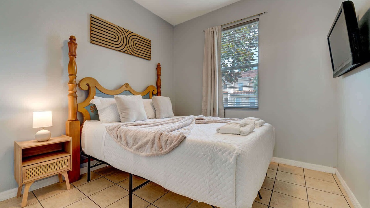 Photo of Bedroom in Crestwynd Bay