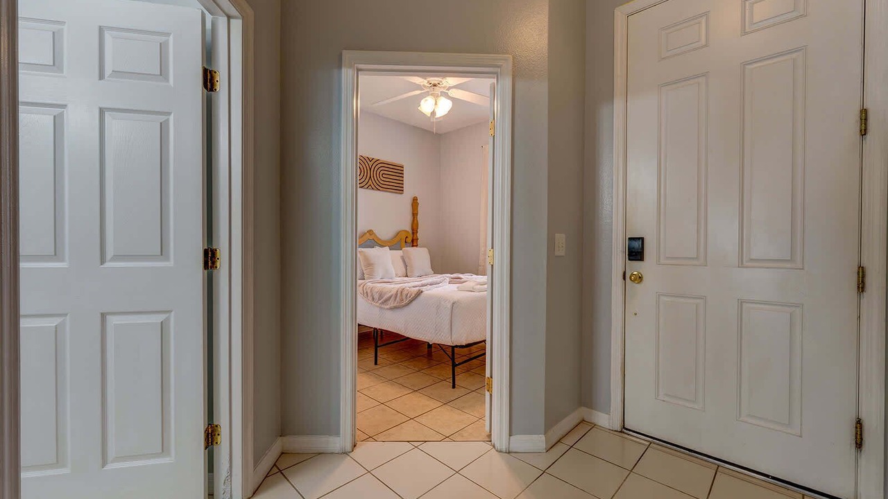 Photo of Bedroom in Crestwynd Bay