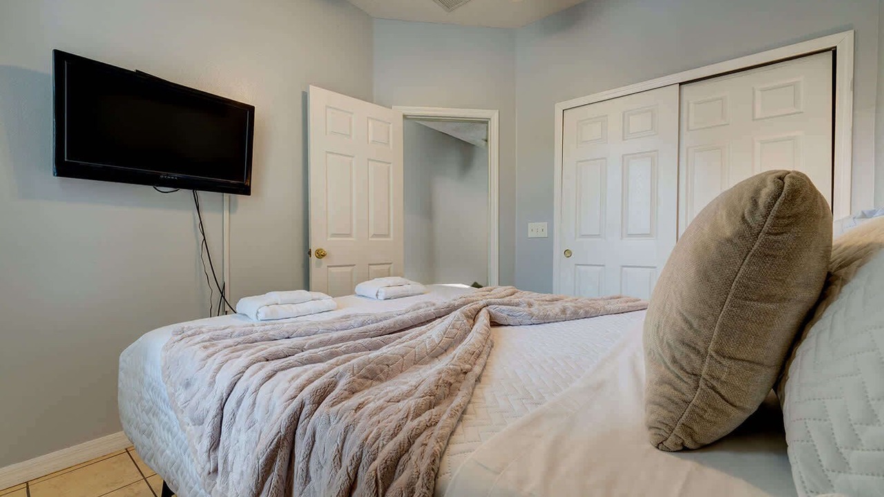 Photo of Bedroom in Crestwynd Bay