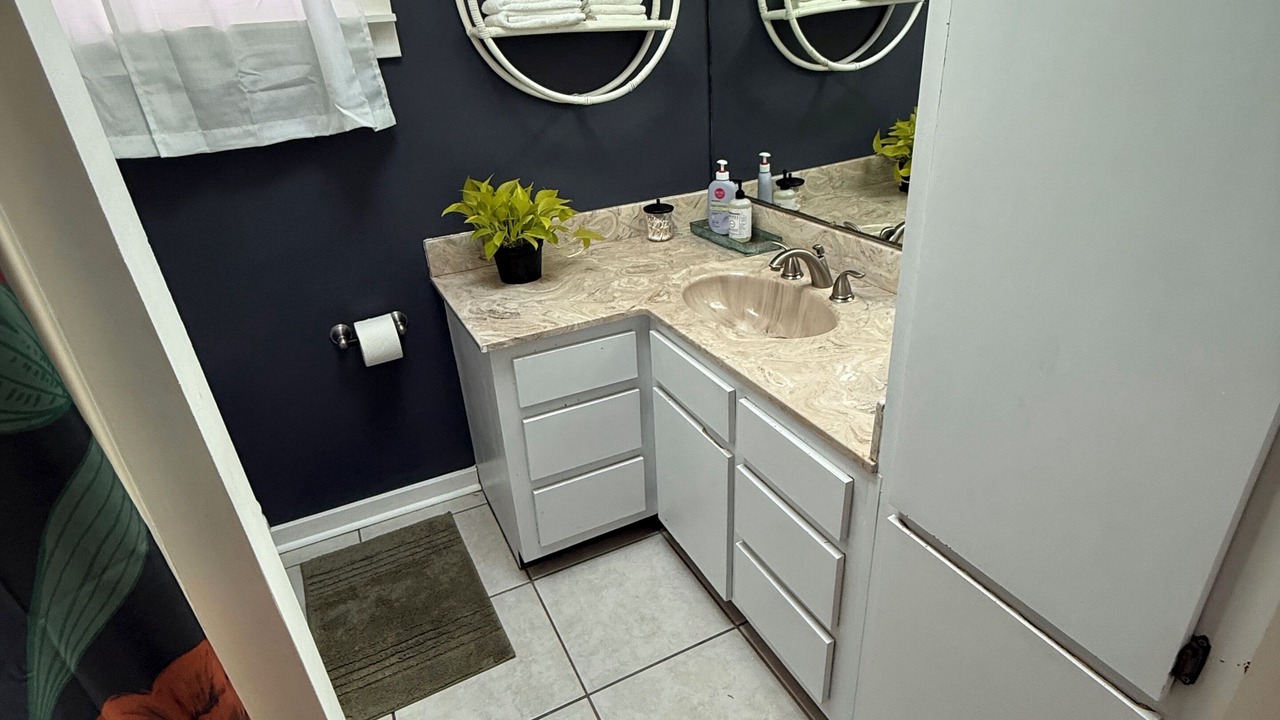 Photo of Bathroom in Colonialtown North