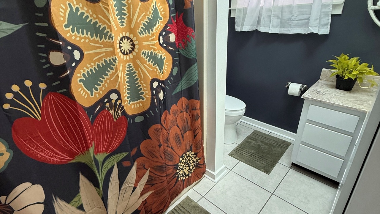 Photo of Bathroom in Colonialtown North