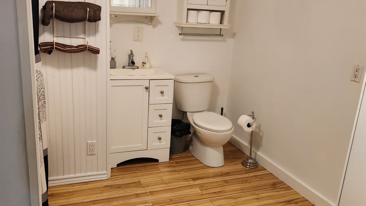 Photo of Bathroom in Lavigne