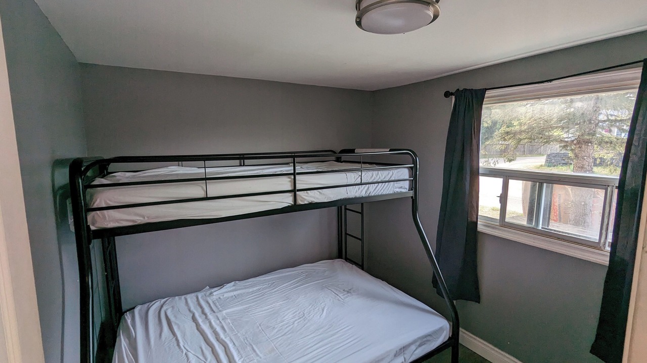 Photo of Bedroom in Wasaga Beach