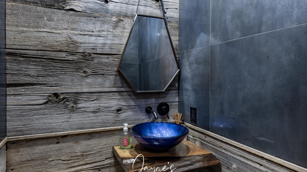 Photo of Bedroom in Muskoka Lakes