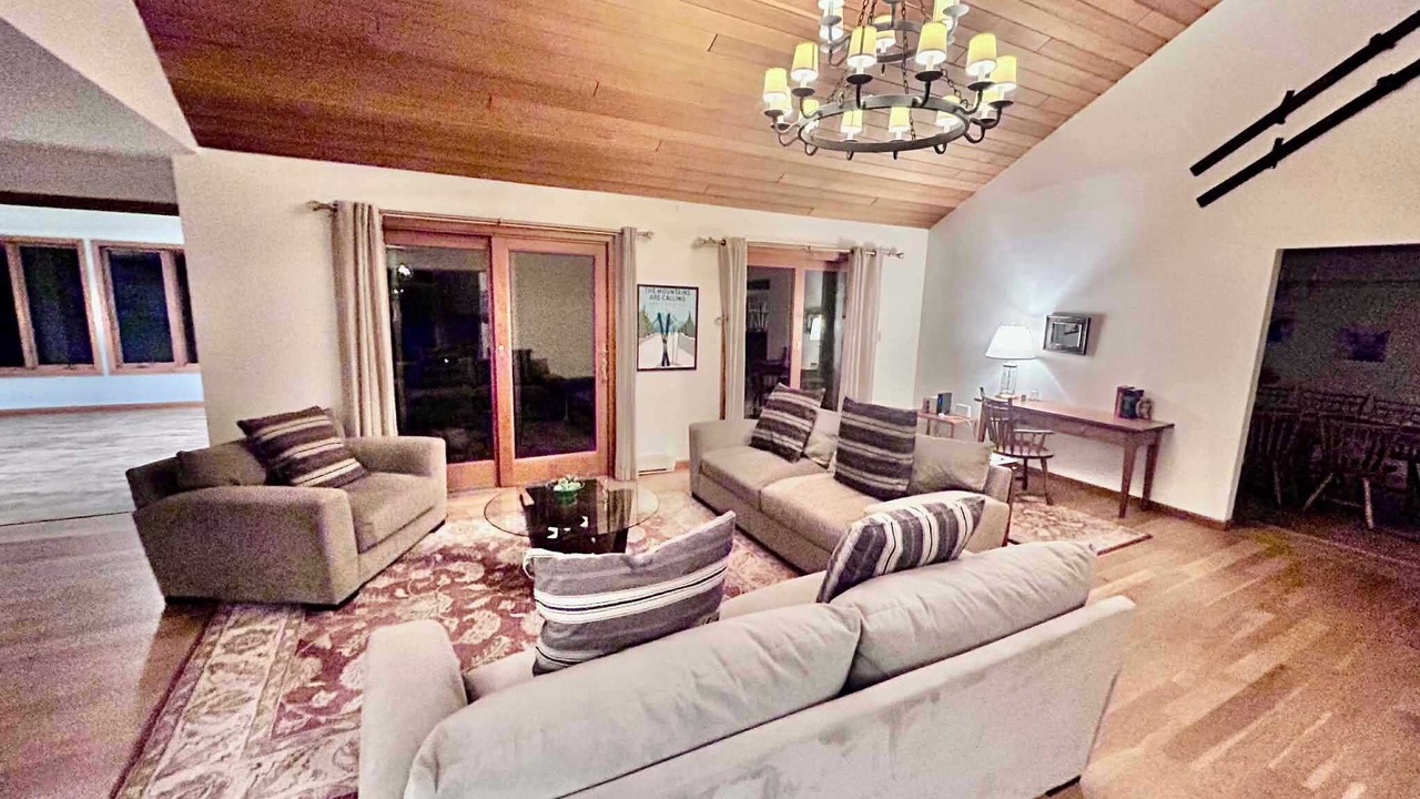 Photo of Livingroom in Windham