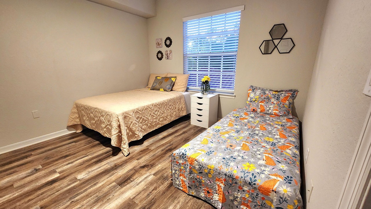 Photo of Bedroom in County Line Coalition