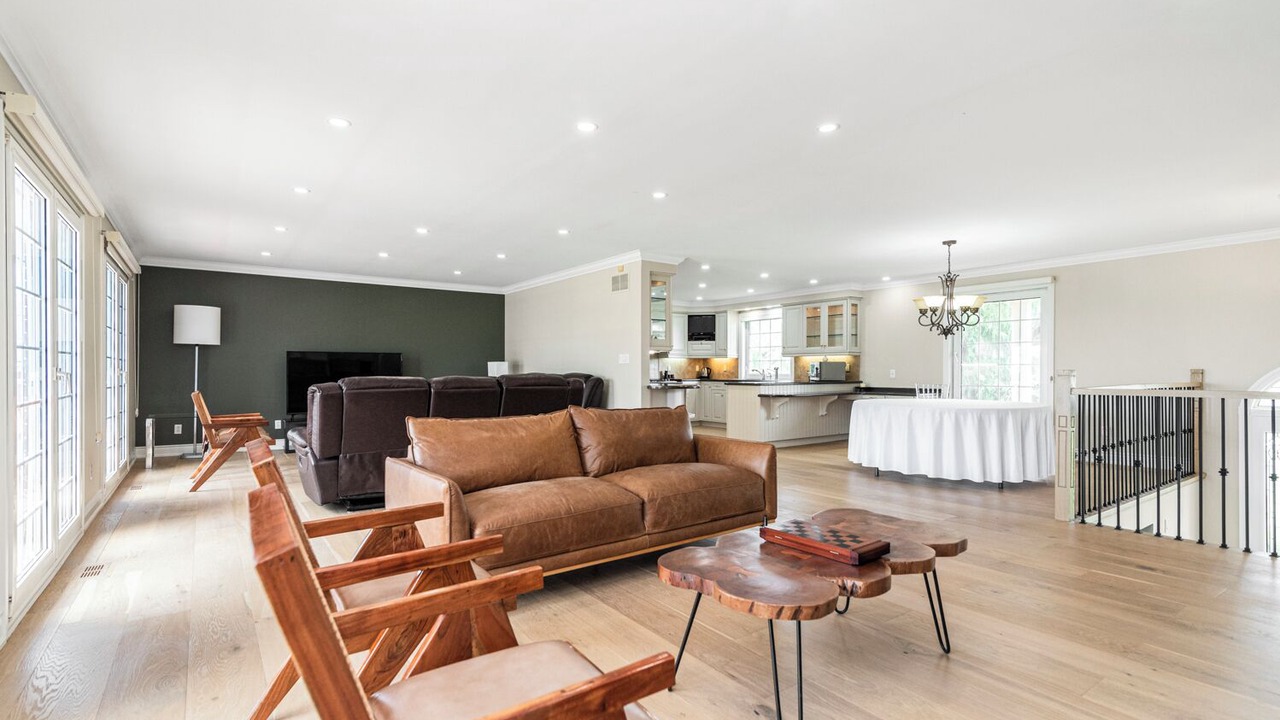 Photo of Livingroom in Hamilton