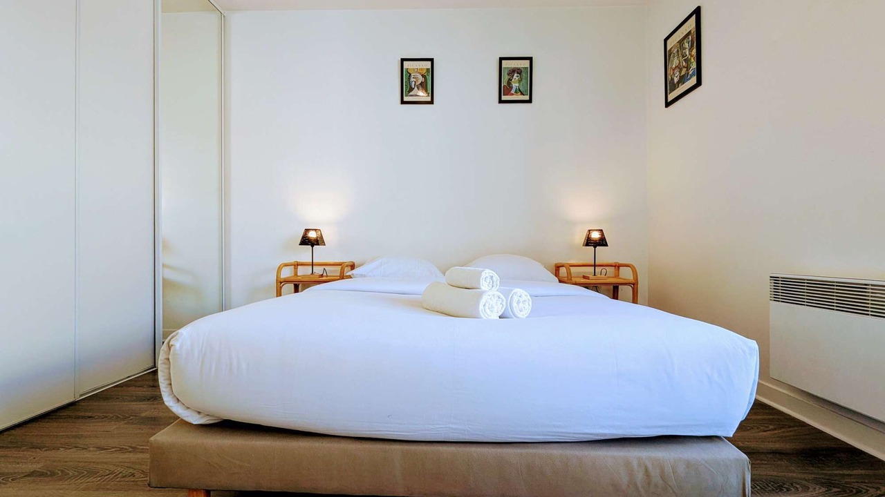 Photo of Bedroom in Asnieres-sur-Seine