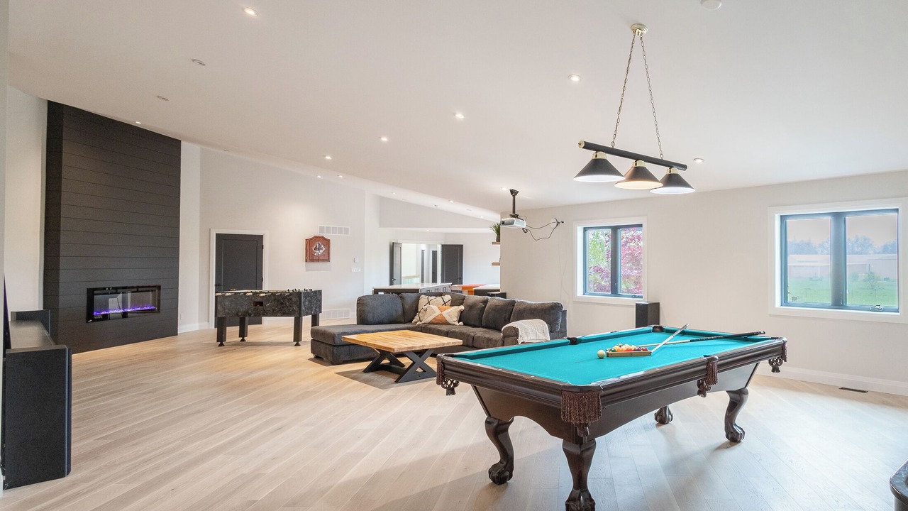 Photo of Livingroom in Huron East
