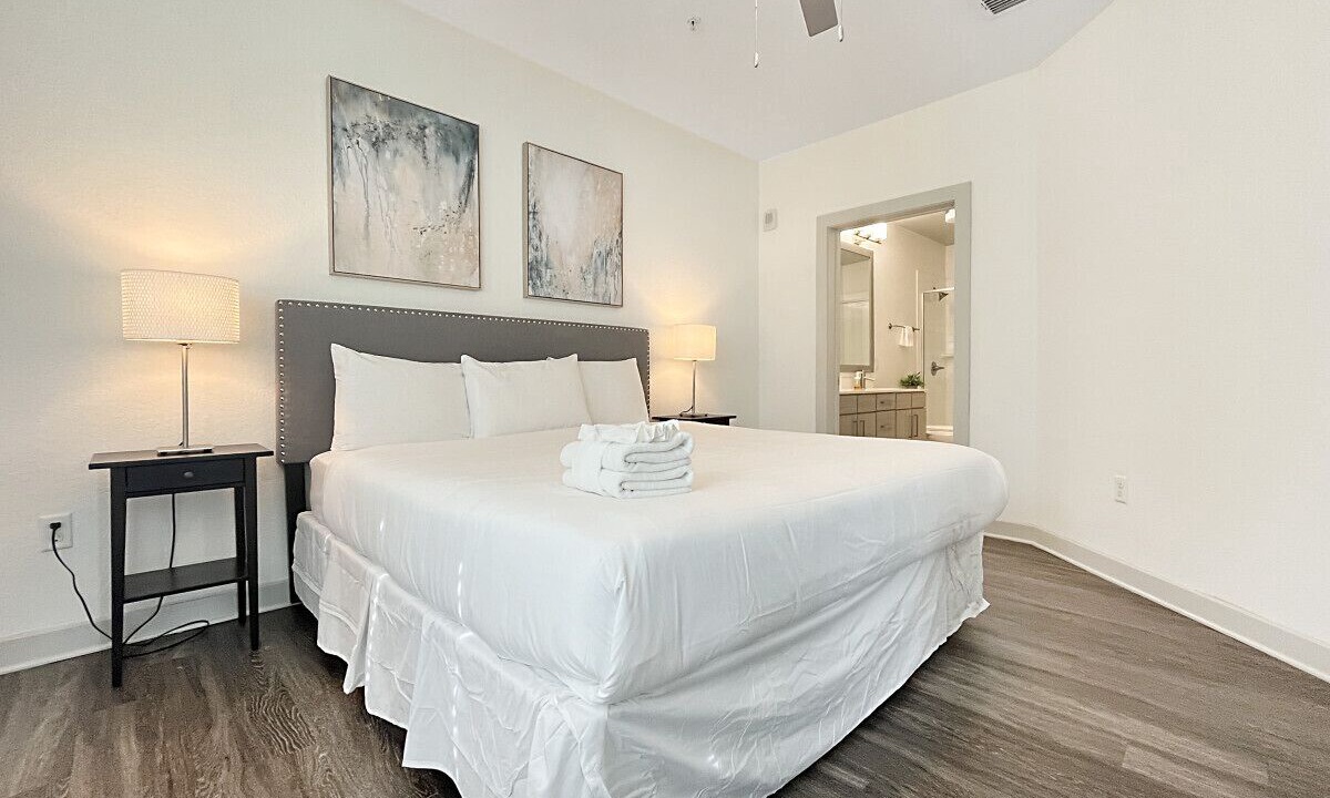 Photo of Bedroom in Carver City - Lincoln Gardens