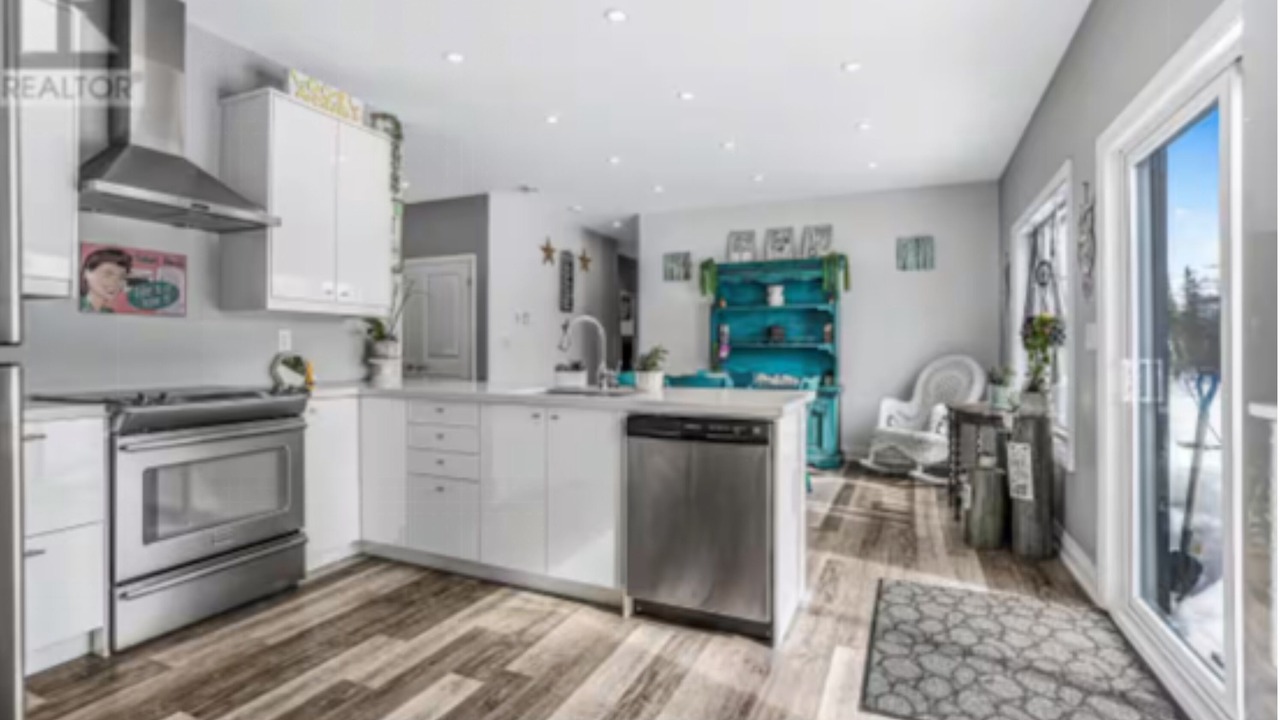 Photo of Kitchen in Miller Lake
