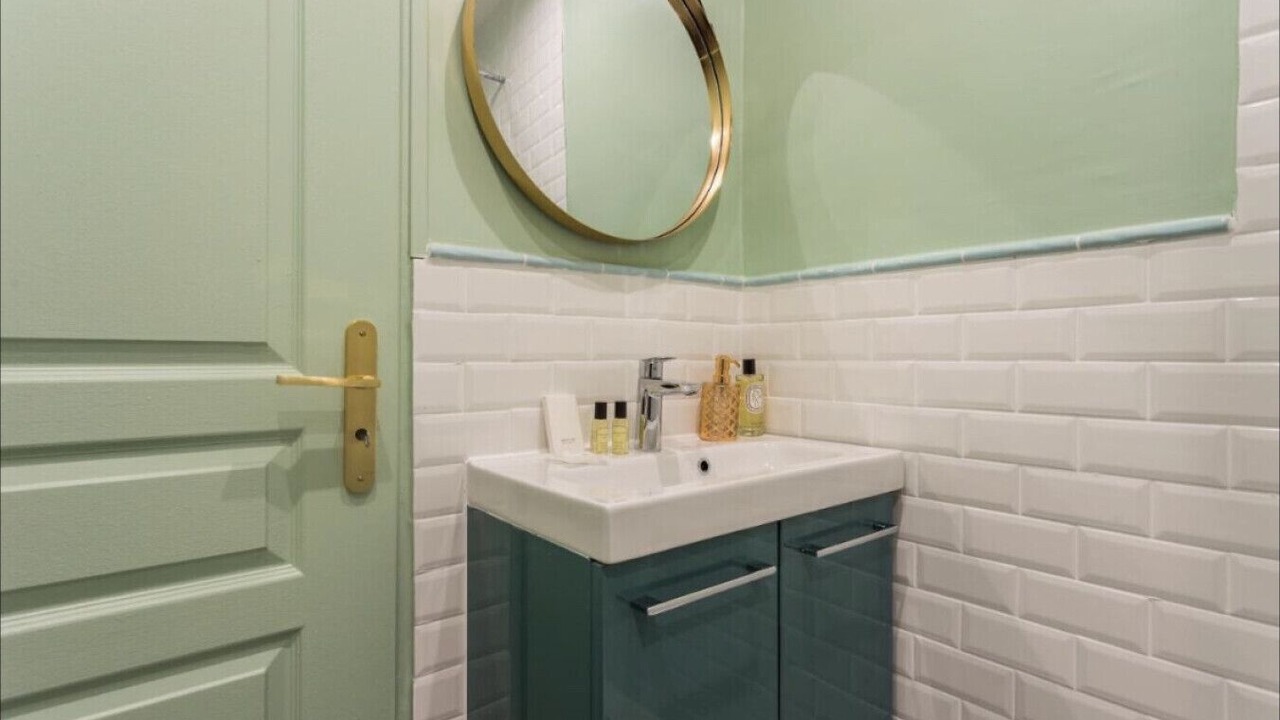 Photo of Bathroom in Charonne